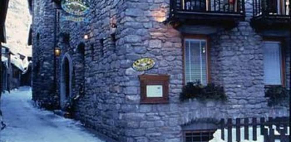 Hotel Dolonne كورمايور المظهر الخارجي الصورة